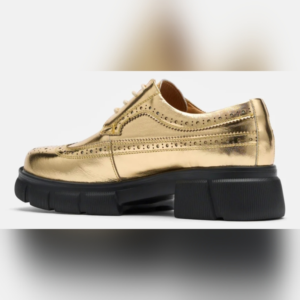Women's Ms. Alexander Gold Leather Lug Wingtip Derby - Picture 4 of 5